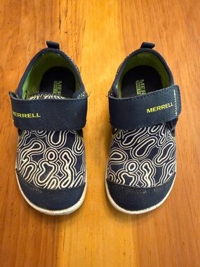 Merrell Kids Navy and White Patterned Hook-and-Loop Sneakers